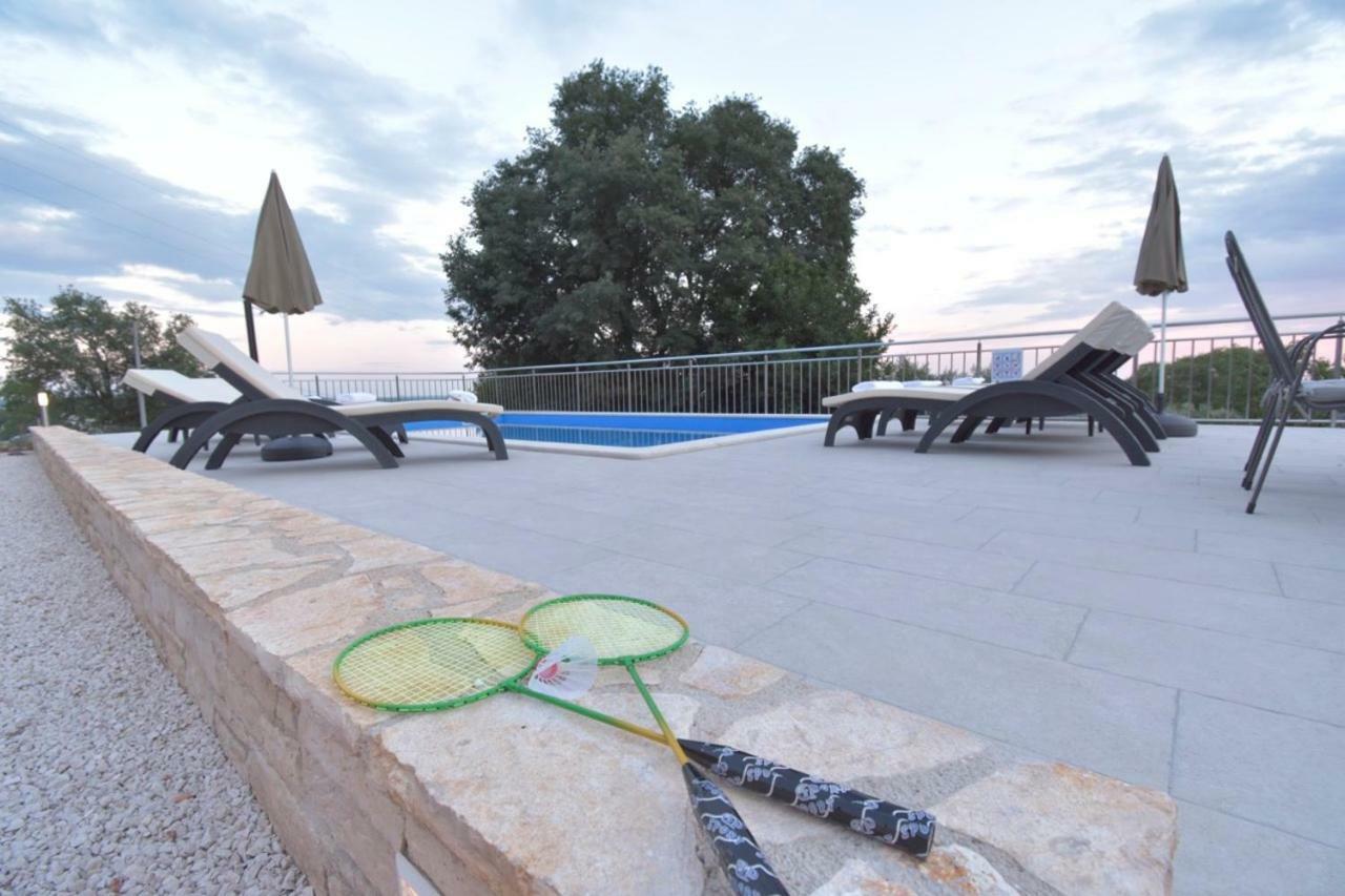 Kuca Legovic Villa Kaštelir Exteriör bild