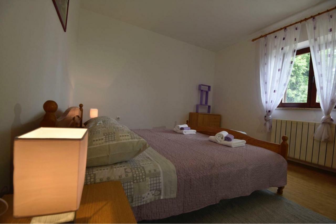 Kuca Legovic Villa Kaštelir Exteriör bild