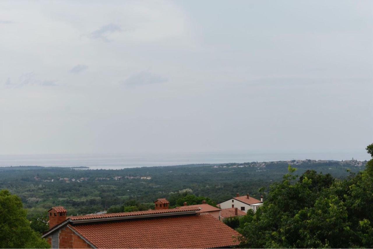 Kuca Legovic Villa Kaštelir Exteriör bild